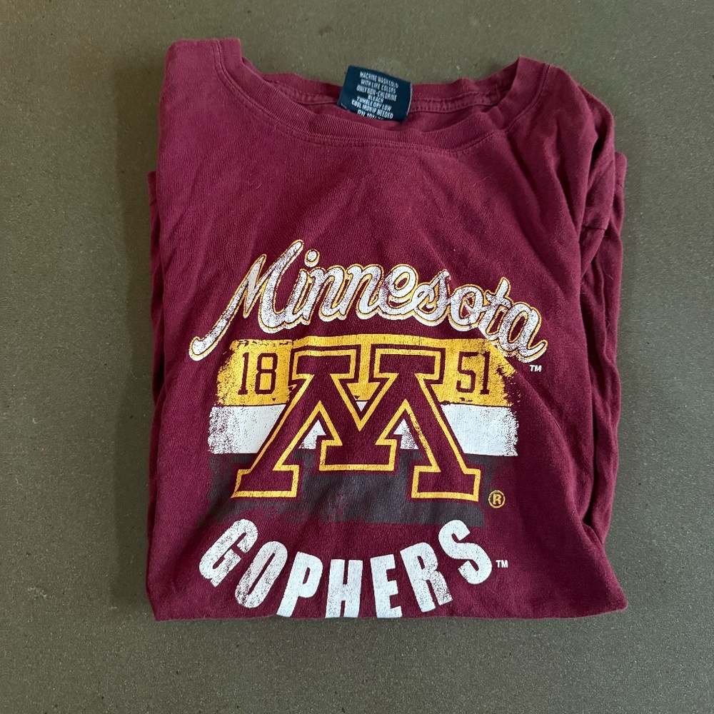 Minnesota Gophers tee